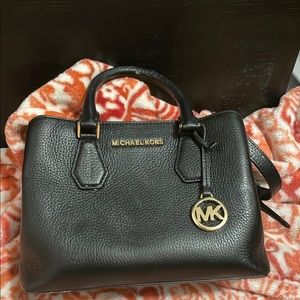 Michael Kors Crossbody purse used couple times don’t use anymore